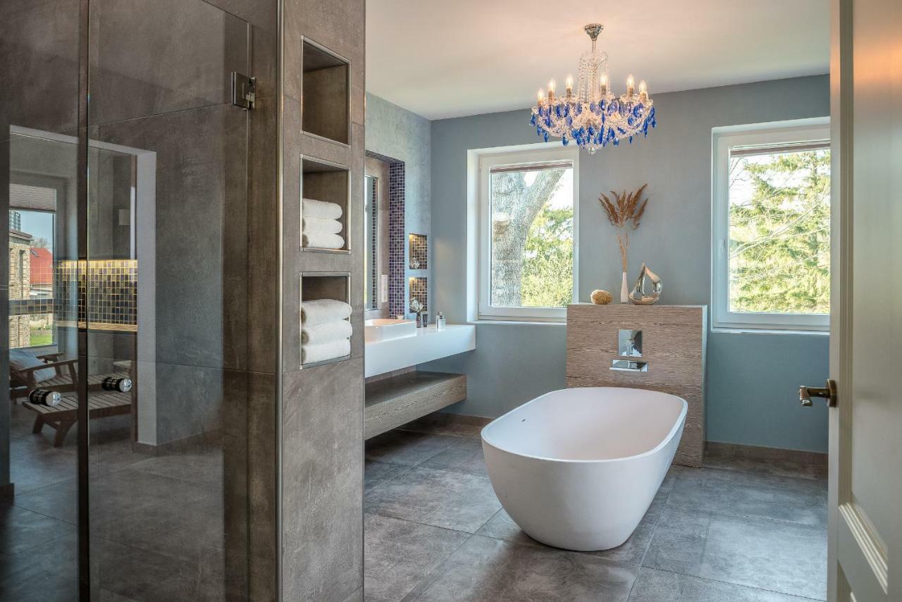 Villa Lotsenhaeuser Ruegen - Luxus Ferienhaus - 3 Schlafzimmer - Sauna - Dachterrasse Mit Boddenblick بريجا المظهر الخارجي الصورة
